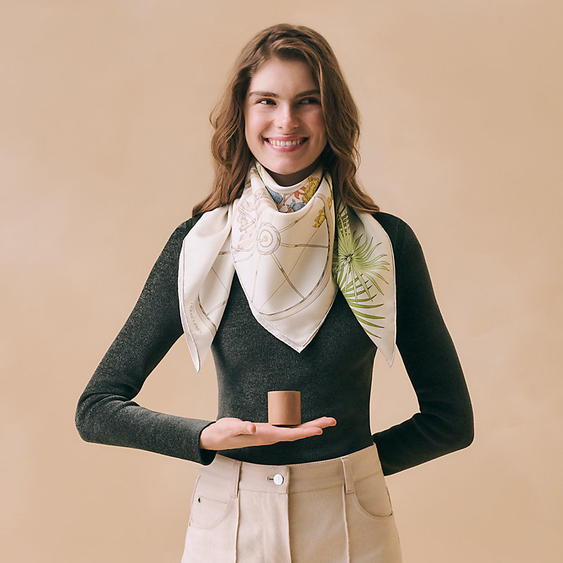 La Nature en Voyage scarf 90 | Hermès USA